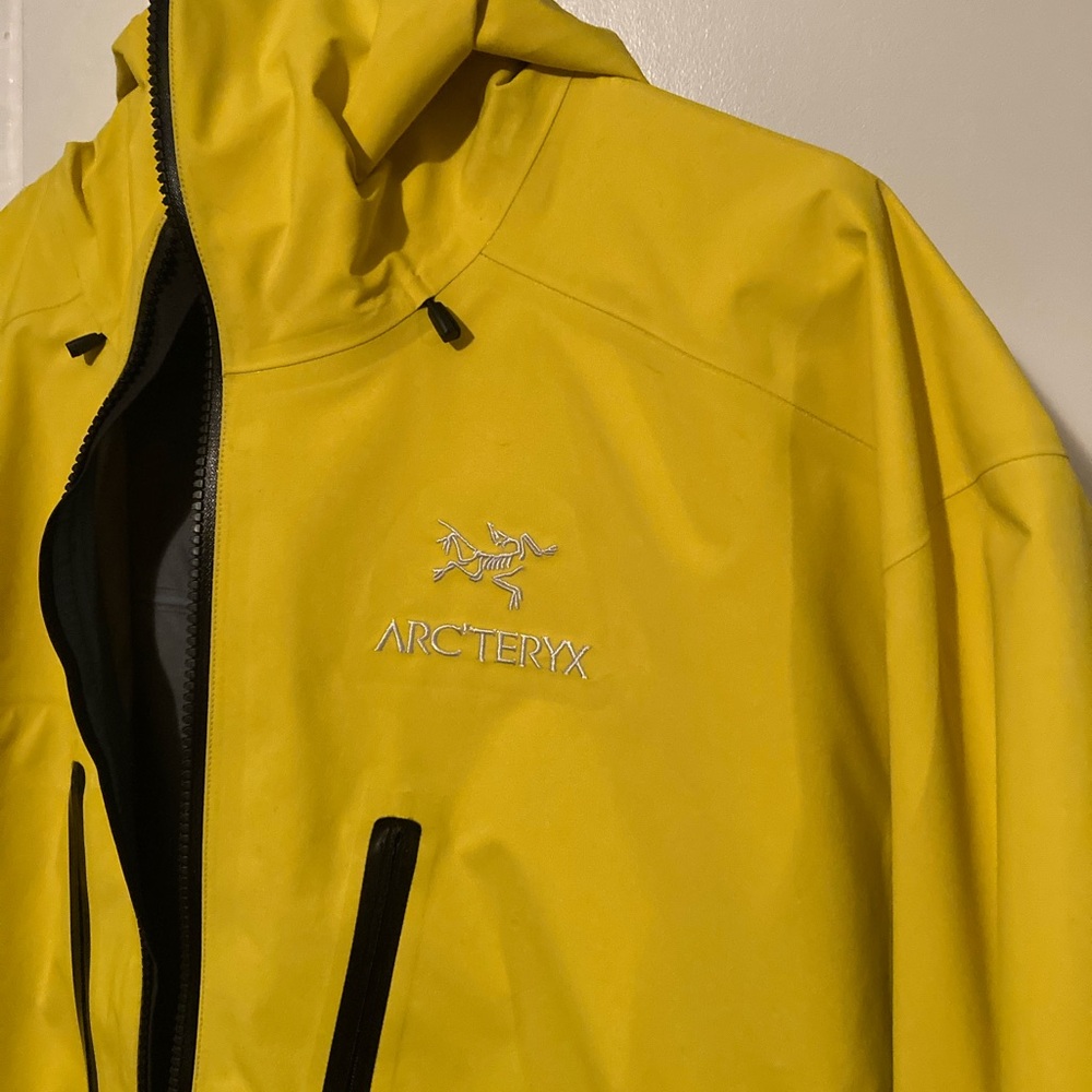 Arc'teryx Yellow Waterproof Shell Jacket with Black Zipper Accents - Picture 6 of 7